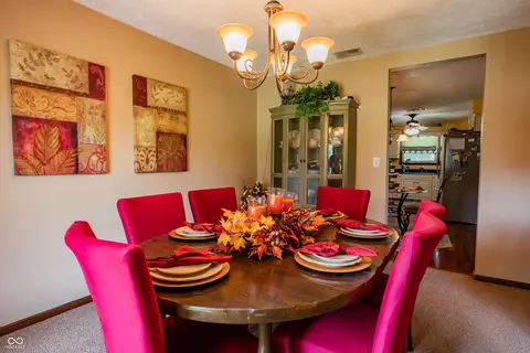 Dining - 9034 W Robin Rd, Middletown, IN 47356 photo 4 of 7