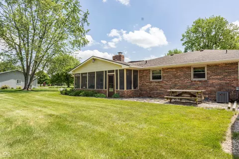 Exterior - 9034 W Robin Rd, Middletown, IN 47356 photo 2 of 14