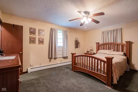 Bedroom - 9034 W Robin Rd, Middletown, IN 47356 photo 4 of 6
