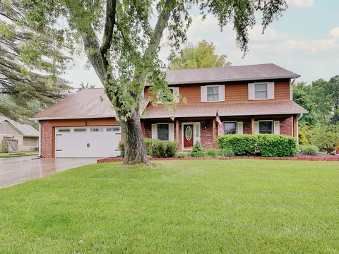 7165 Kensington Ct, Avon, IN 46123