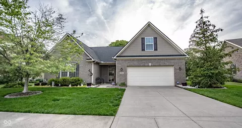 9854 N Anchor Bnd, Mccordsville, IN 46055