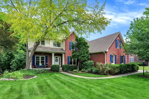 1054 Sullivans Rdg, Zionsville, IN 46077