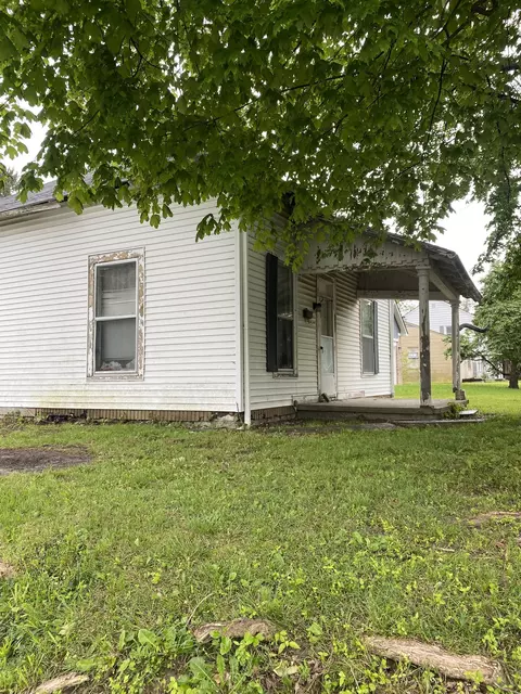 1504 Halford St, Anderson, IN 46016