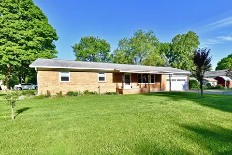 672 Woodview Dr, Noblesville, IN 46060
