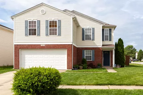 1886 Evergold Cir, Greenwood, IN 46143
