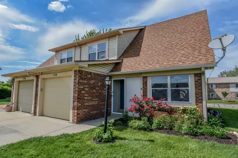 1052 Paradise Way N # B, Greenwood, IN 46143