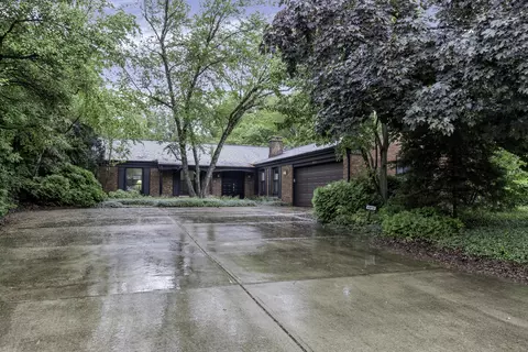6810 Shadow Brook Ct, Indianapolis, IN 46214