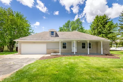 720 N Independence St, Windfall, IN 46076