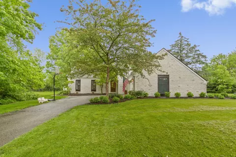 1108 Indian Pipe Ln, Zionsville, IN 46077