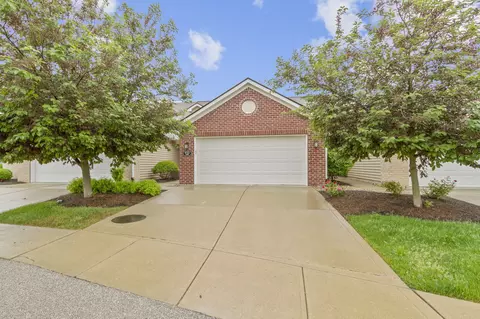 9722 Highpoint Ridge Dr #103, Fishers, IN 46037