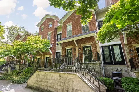 1026 Reserve Way, Indianapolis, IN 46220