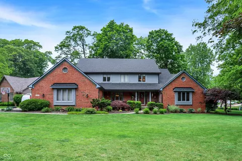 1024 Timber Grove Pl, Beech Grove, IN 46107