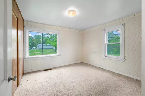 Bedroom - 3570 E Stipp Rd, Bloomington, IN 47401 photo 7 of 9