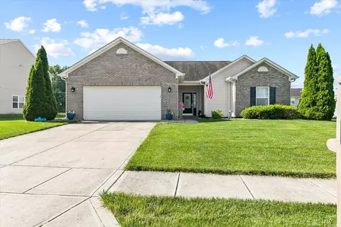 8223 Dartmoth Ln, Avon, IN 46123