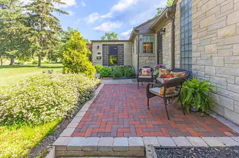 6145 Riverview Dr, Indianapolis, IN 46208
