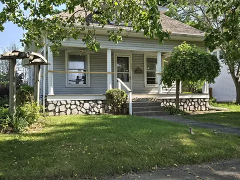 220 W Indiana Ave, Sullivan, IN 47882