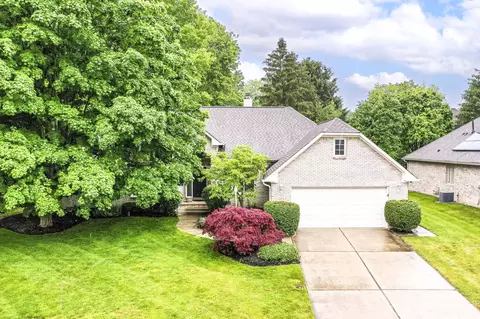 11850 Pebblepointe Pass, Carmel, IN 46033