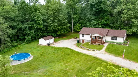 3275 W Ivanwald Dr, Reelsville, IN 46171