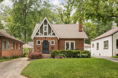 5632 Broadway St, Indianapolis, IN 46220