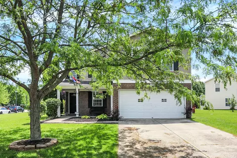 777 Runnymede Ct, Greenfield, IN 46140