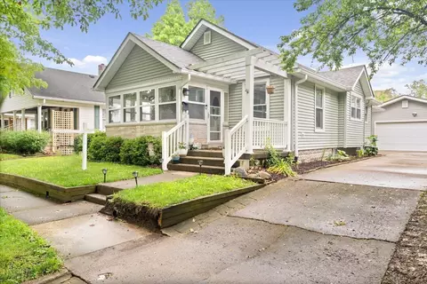 26 Central Ave, Franklin, IN 46131