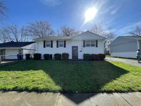 4055 Alsace Pl, Indianapolis, IN 46226