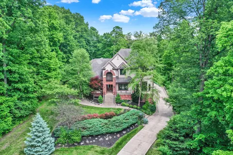 9410 Sandbury Rd, Indianapolis, IN 46256