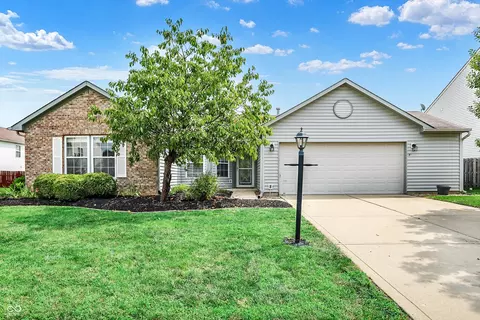 5919 Jamestown Square Ln, Indianapolis, IN 46234