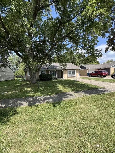 4407 Burrwood Dr, Indianapolis, IN 46235