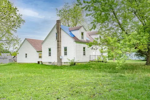 2910 Waynedale Blvd, Fort Wayne, IN 46809