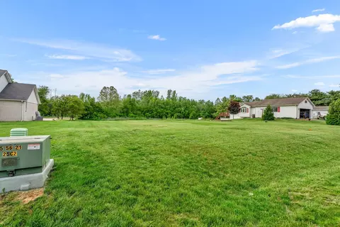 0 River Grove Dr, Columbus, IN 47203
