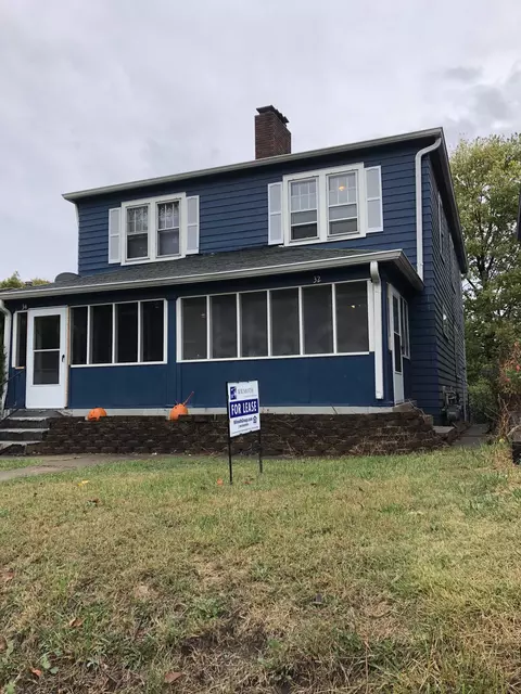 32 Jenny Ln, Indianapolis, IN 46201