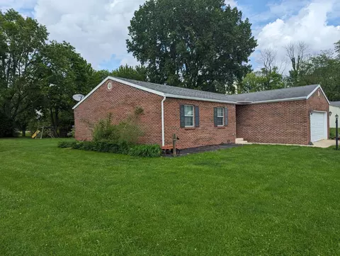 1264 E Longwood, Shelbyville, IN 46176