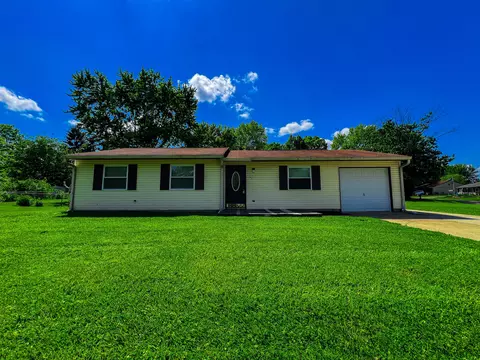 6304 Rene Dr, Indianapolis, IN 46221