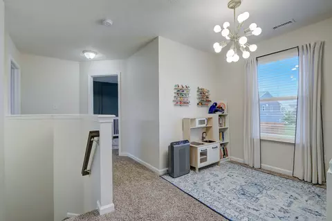 Entry Way - 6654 Aster Dr, Pendleton, IN 46064 photo 6 of 7