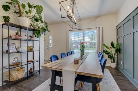 Dining - 6654 Aster Dr, Pendleton, IN 46064 photo 1 of 4