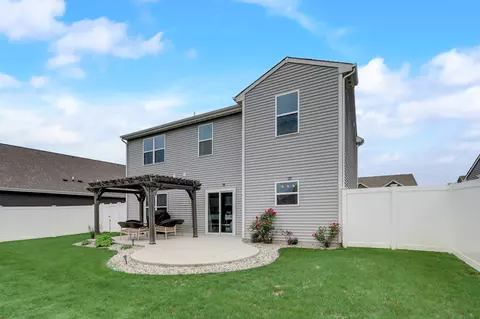Exterior - 6654 Aster Dr, Pendleton, IN 46064 photo 11 of 13
