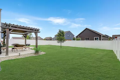 Exterior - 6654 Aster Dr, Pendleton, IN 46064 photo 9 of 13