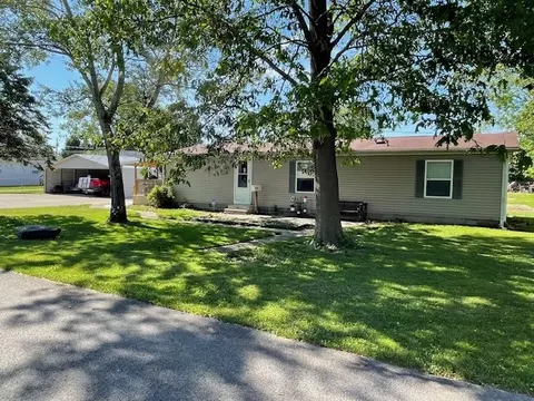 2007 S M St, Elwood, IN 46036