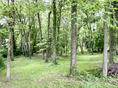 Exterior - 202 Washington St, Hope, IN 47246 photo 11 of 15