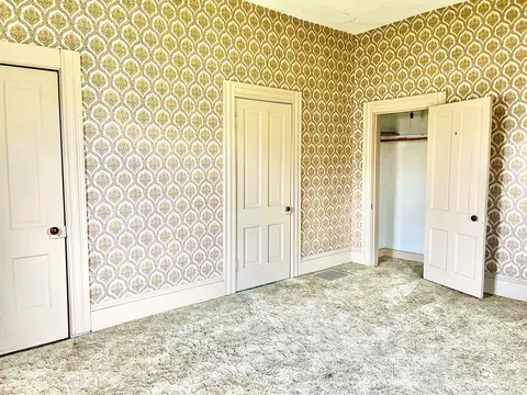 Bedroom - 202 Washington St, Hope, IN 47246 photo 5 of 9