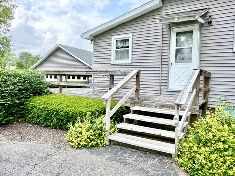 Exterior - 202 Washington St, Hope, IN 47246 photo 3 of 15
