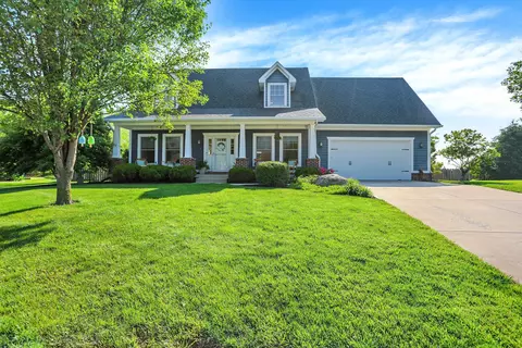 425 Karen Ct, Pittsboro, IN 46167