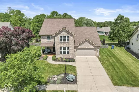 7158 Summer Oak Dr, Noblesville, IN 46062