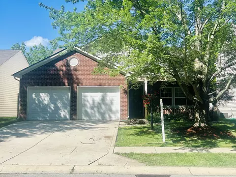 11064 Schoolhouse Rd, Fishers, IN 46037
