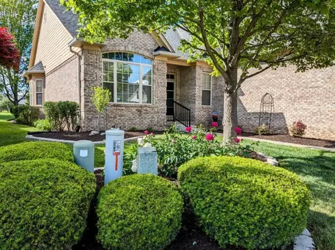 13518 Belford Ct, Carmel, IN 46032