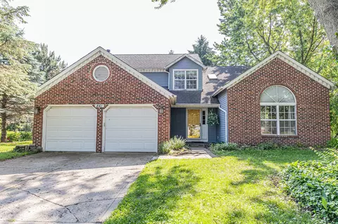 841 Sable Ridge Dr, Greenwood, IN 46142