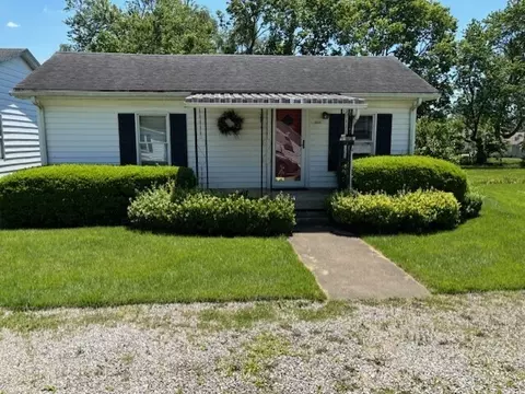 2111 6th St, Columbus, IN 47201