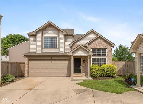 748 Mountain Pine Dr, Greenwood, IN 46143