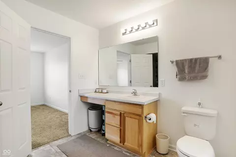 Bath - 8290 Bearberry Ln, Pendleton, IN 46064 photo 1 of 3
